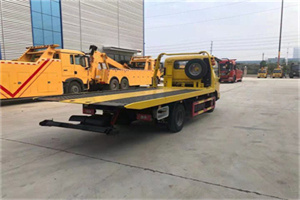 嘉黎非事故拖车