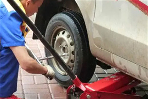 嘉黎附近拖车24小时服务热线电话