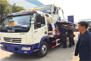 嘉黎汽车道路救援拖车价格